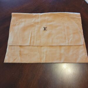 Authentic Vintage Louis Vuitton  Dust Cover Bag, Beige 15x10.5" Envelope Flap
